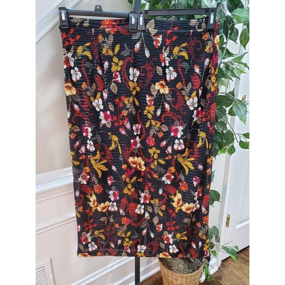 EST.1946 Women's Black Floral Nylon Pull On Flared Knee Length Skirt XL - Picture 1 of 11